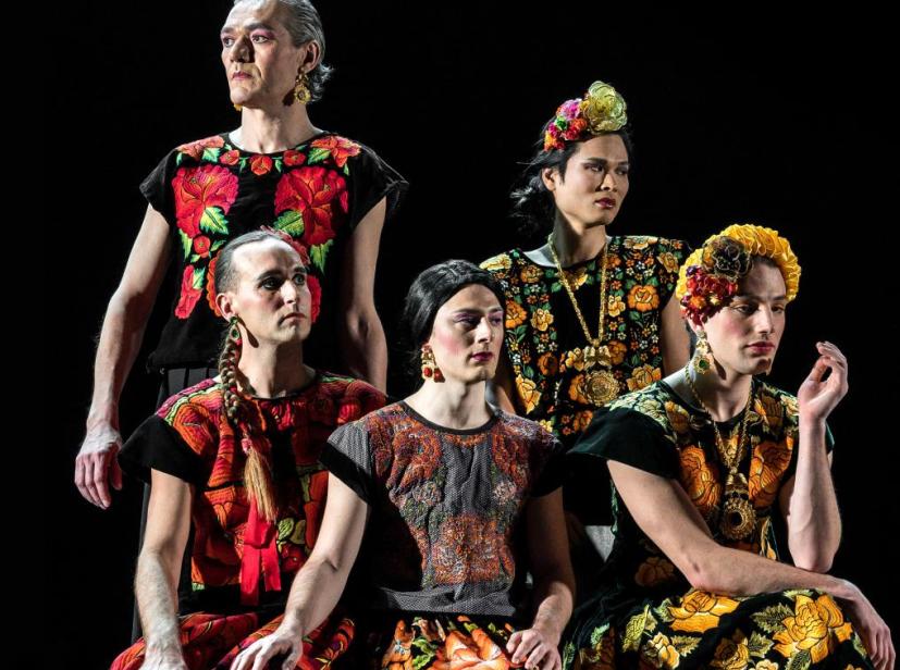 Sous les fleurs de Thomas Lebrun